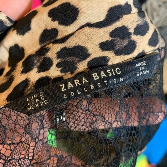 Zara S Leopard Button Down Shirt With Lace Shoulders - Picture 4 of 6